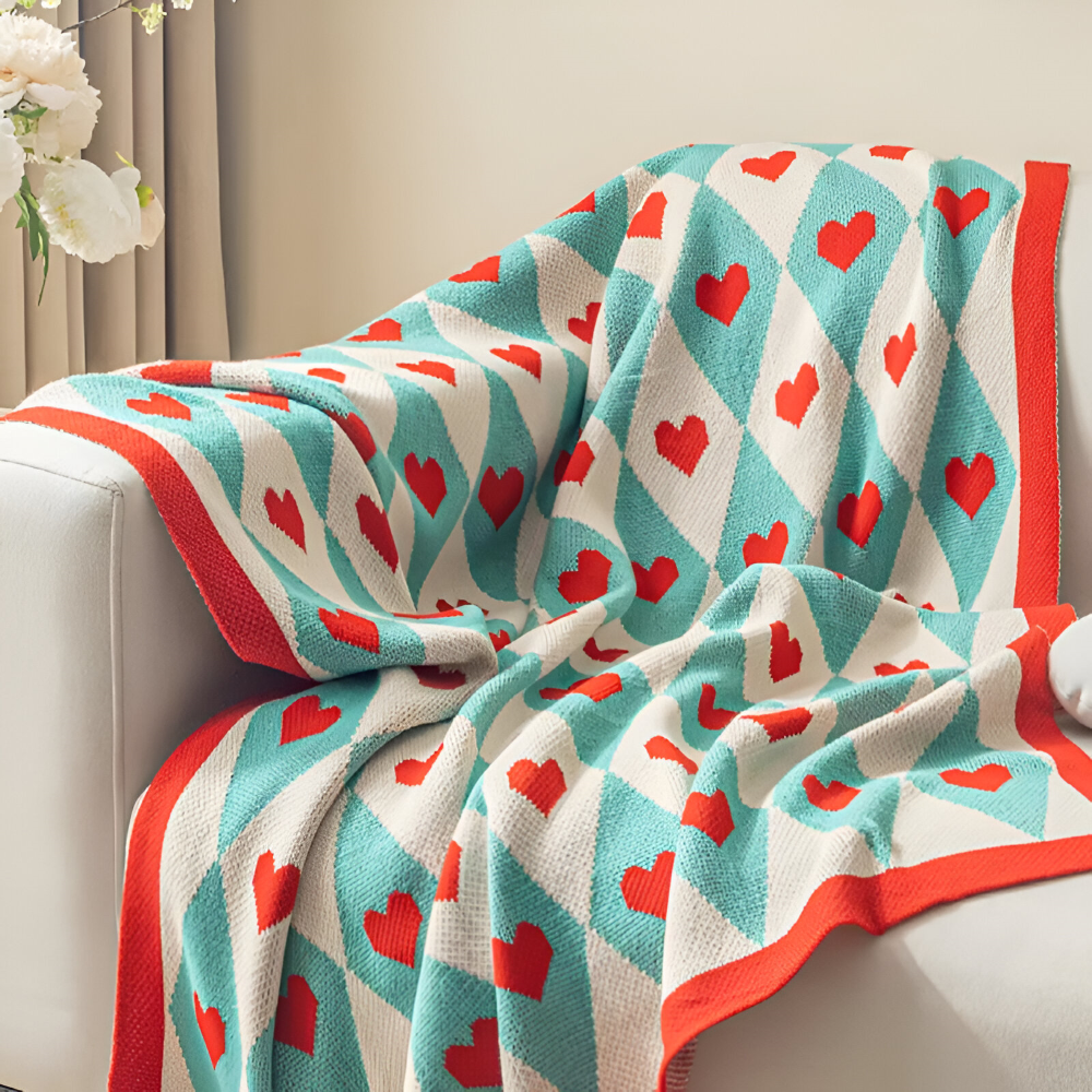 HeartiKnit Plaid - Stilvolle Fleecedecke mit Herzmuster