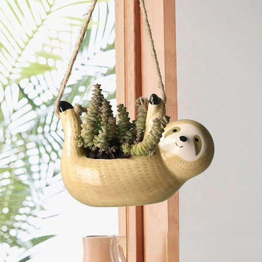 Handgefertigter Keramik Blumentopf mit Faultierdesign für Kreative Raumgestaltung