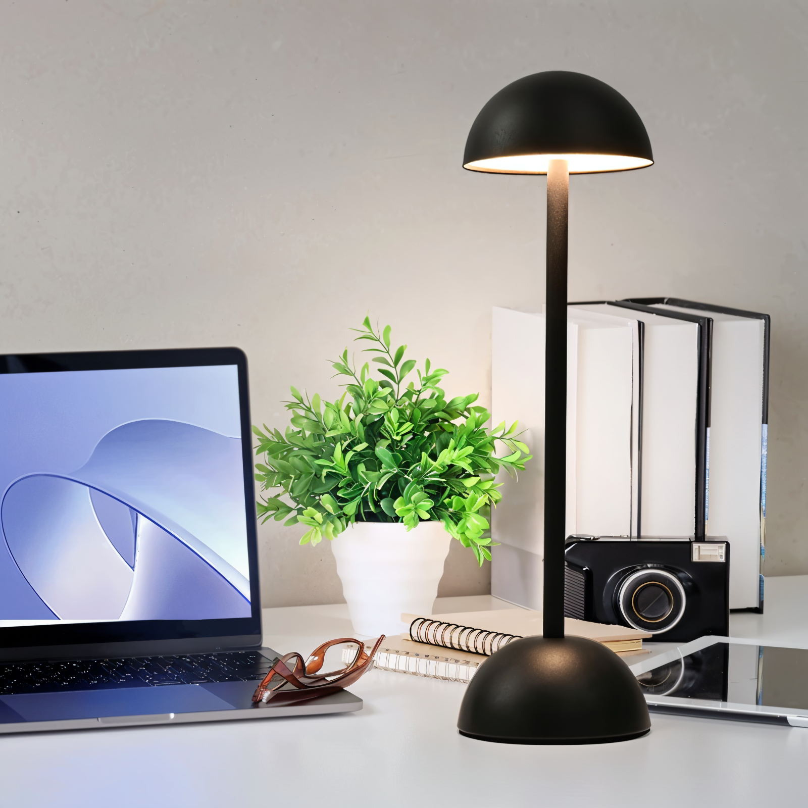 PortaGleam - Tragbare, Berührungsgesteuerte Tischlampe - USB C LED Schreibtischlampe