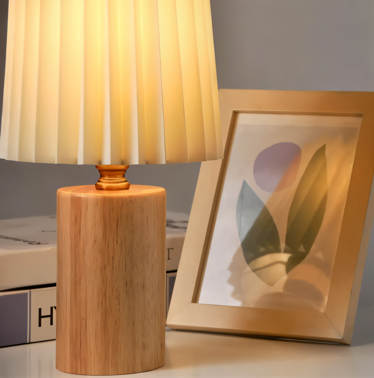 ScandiChic Holz Tischlampe - Nordic Plissierten Stoff Schreibtischlampe