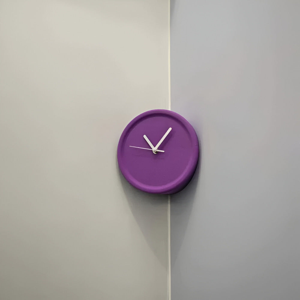 Minimalistische Eckwanduhr 30 cm – Lautlos, Modern für Schlafzimmer & Wohnzimmer