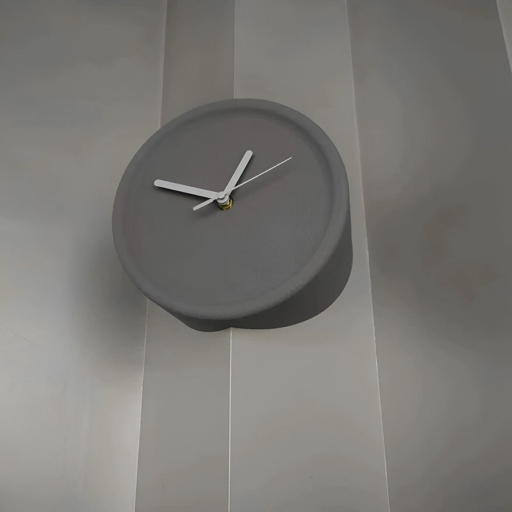 Minimalistische Eckwanduhr 30 cm – Lautlos, Modern für Schlafzimmer & Wohnzimmer