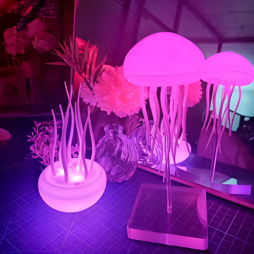 IllumBeats Jellyfish Tischlampe - Farbwechselndes, Sprachgesteuertes und Wiederaufladbares Nachtlicht