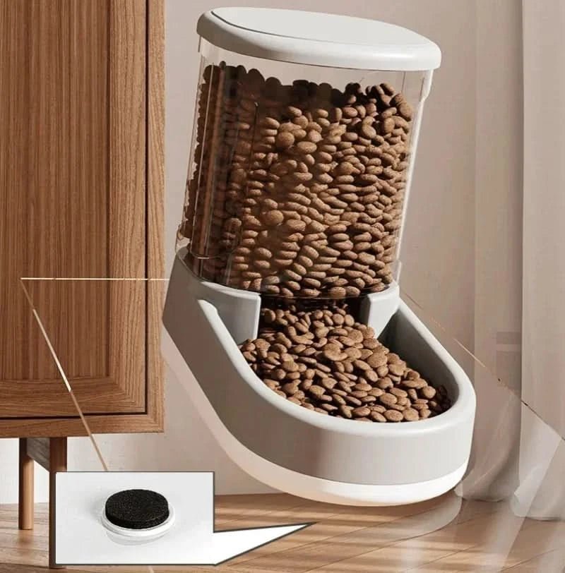 Innovativer Futterautomat für Katzen - Robustes Kunststoffdesign, Hygienisch und Praktisch für Stressfreies Füttern 3