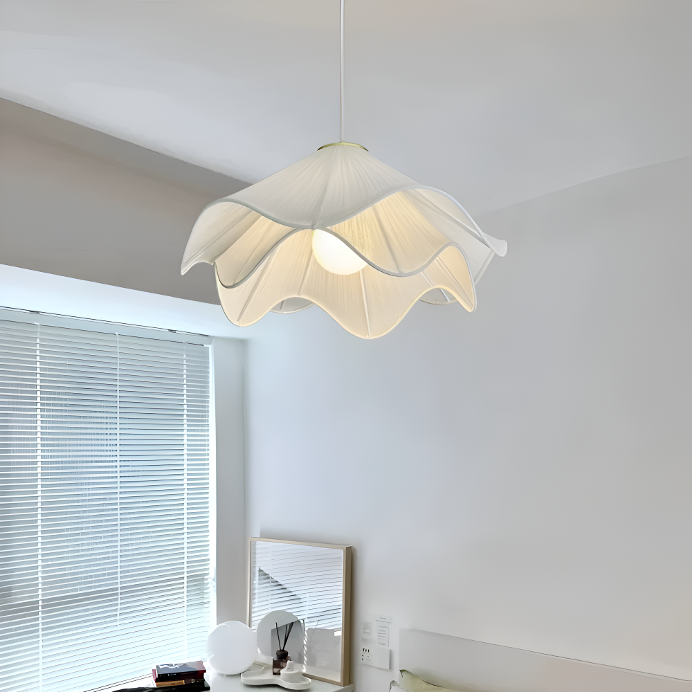 Japandi-inspirierte Stoff Pendelleuchte - Minimalistisches Blumendesign Deckenleuchte für eine ruhige Atmosphäre
