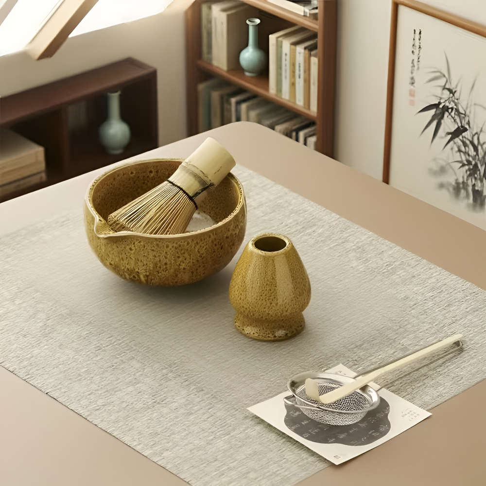 Authentisches Japanisches Tee-Set für Matcha – 5-tlg. Zubehör mit handgefertigter Keramikschale, Sieb & Bambuslöffel