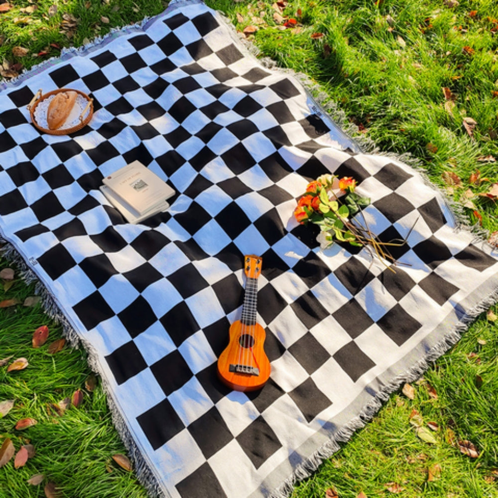 Klassische Karierte Picknickdecke 130x180cm - Weiches Mikrofasermaterial für Outdoor und Zuhause 0