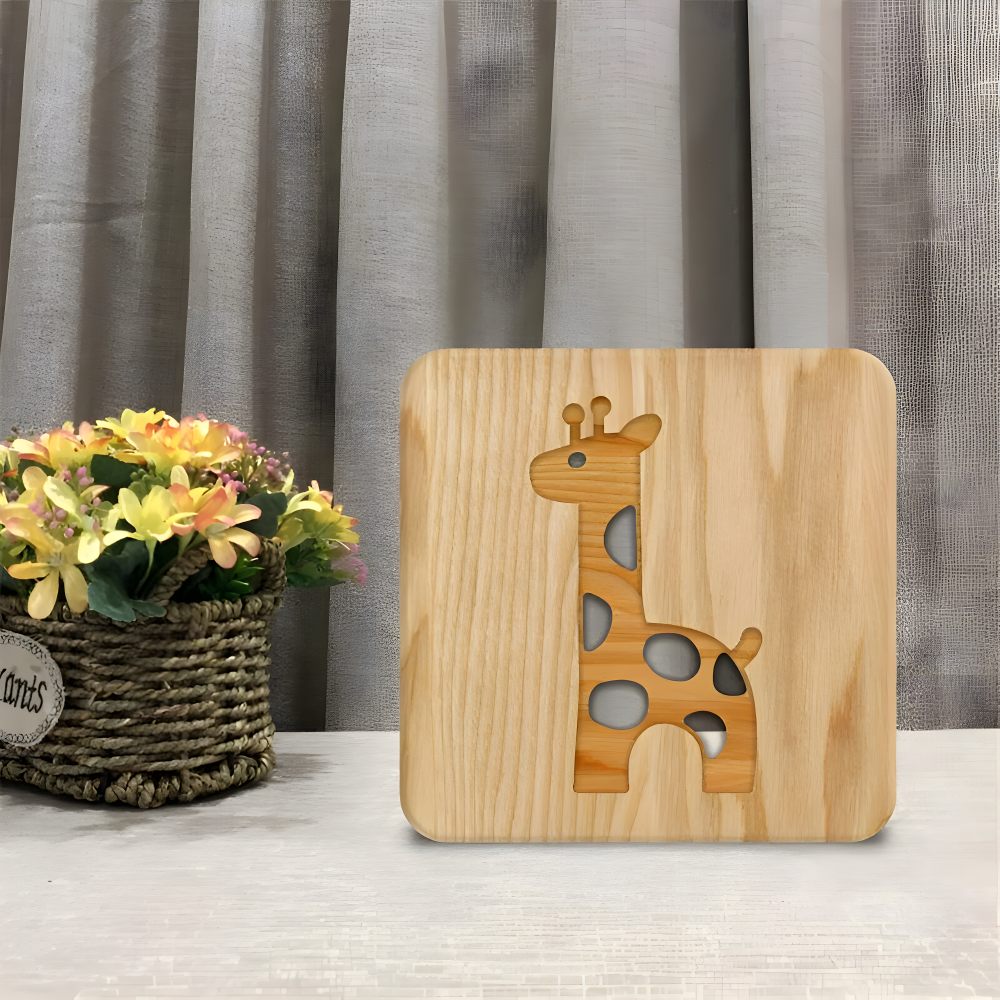 LumaCarve - Giraffe LED Nachttischlampe aus Holz