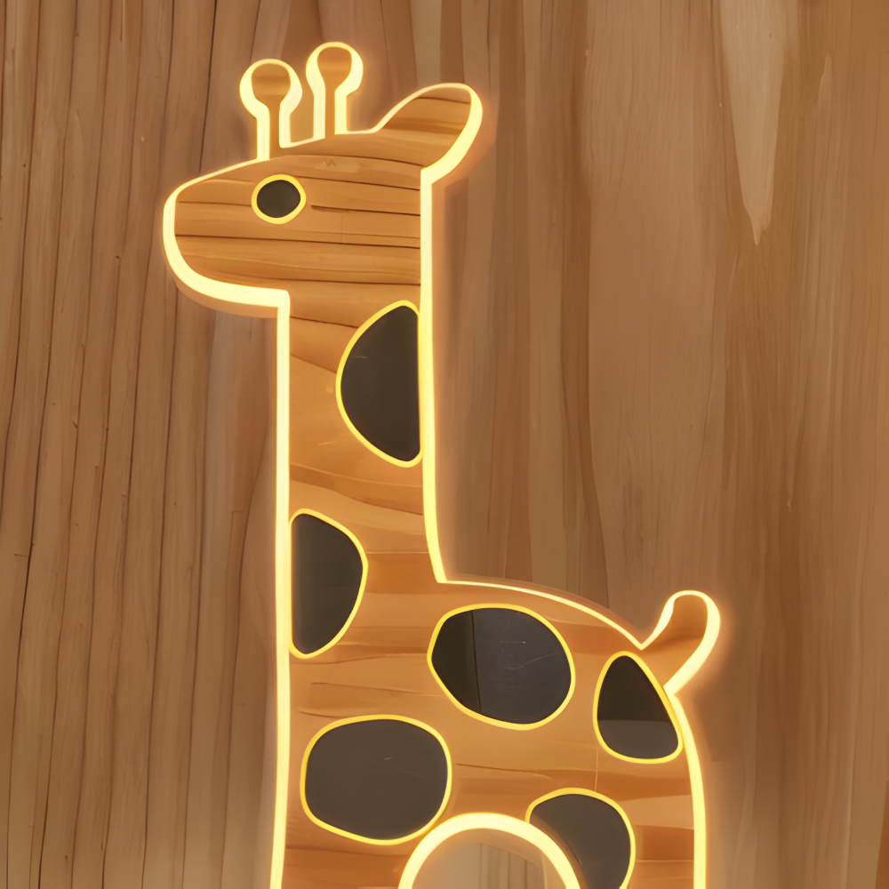 LumaCarve - Giraffe LED Nachttischlampe aus Holz