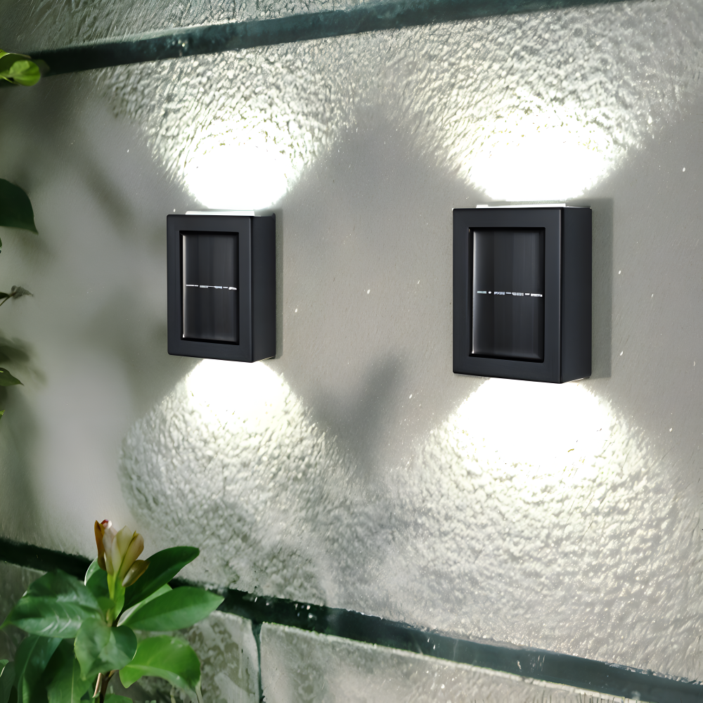 LumiSun Solar-Wandleuchte - Solarbetriebene Außenlampe mit Zwei Strahlen
