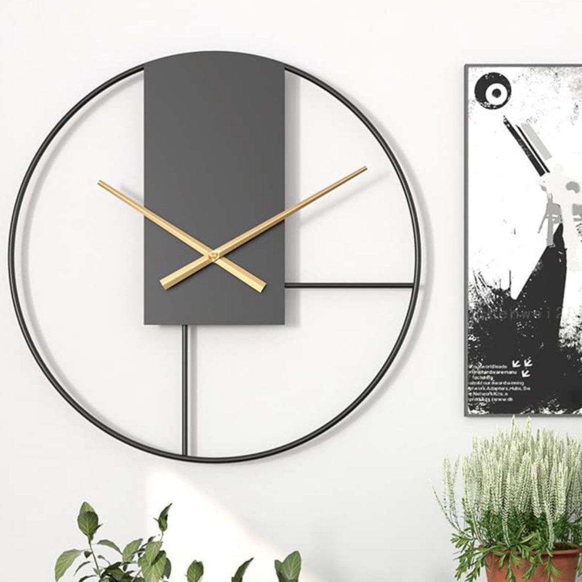 Luna Wanduhr Modern | Eleganter Schwarz-Runder Rahmen mit Goldenen Akzenten 5