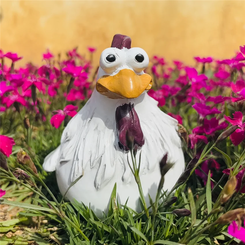 Lustige Gartenfiguren - Wetterfeste Kunstharz Hühner Skulpturen für Garten Dekoration 0