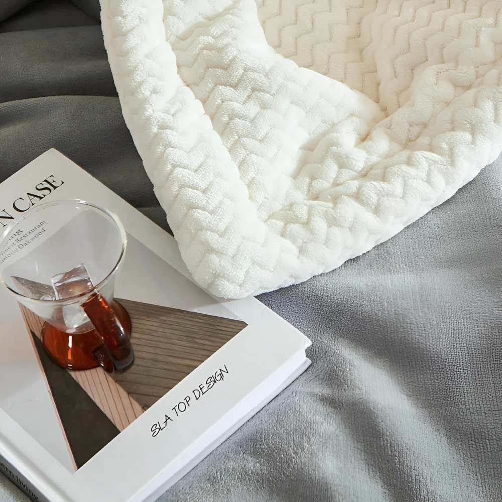 Luxuriöse Dicke Plüsch Fleece Kuscheldecke – Ideale Decke für Komfort und Wärme in jedem Wohnraum