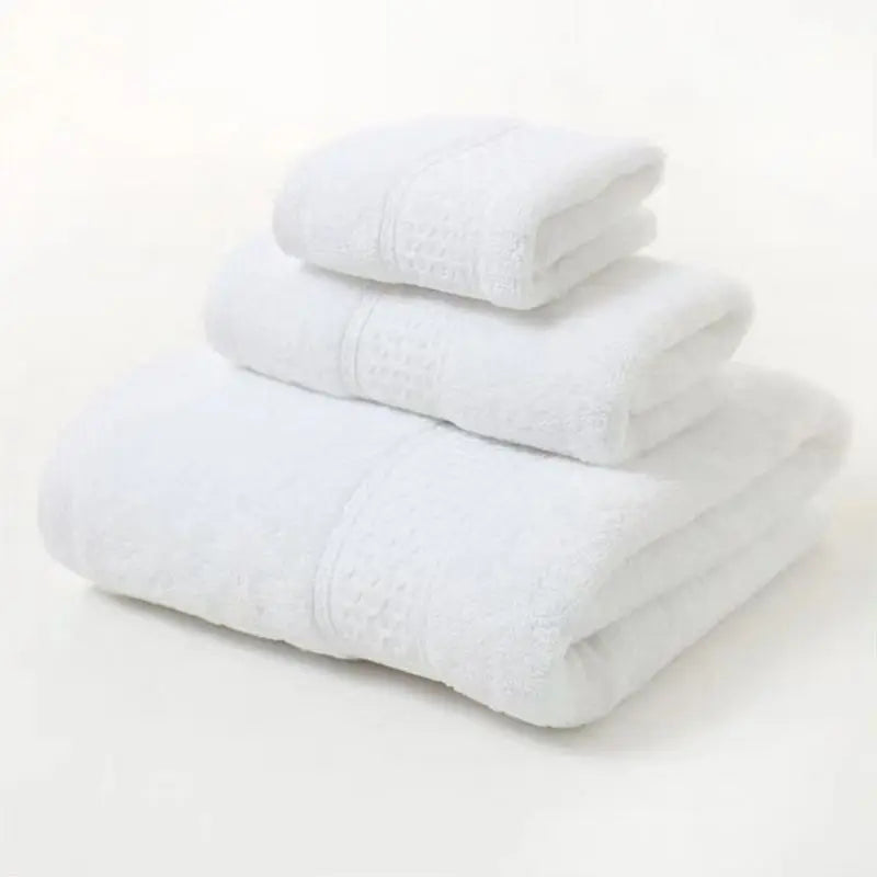 Minimalist 3-Piece Handtuchset - Ultraweiche Bio-Baumwolle in Elegantem Design 3