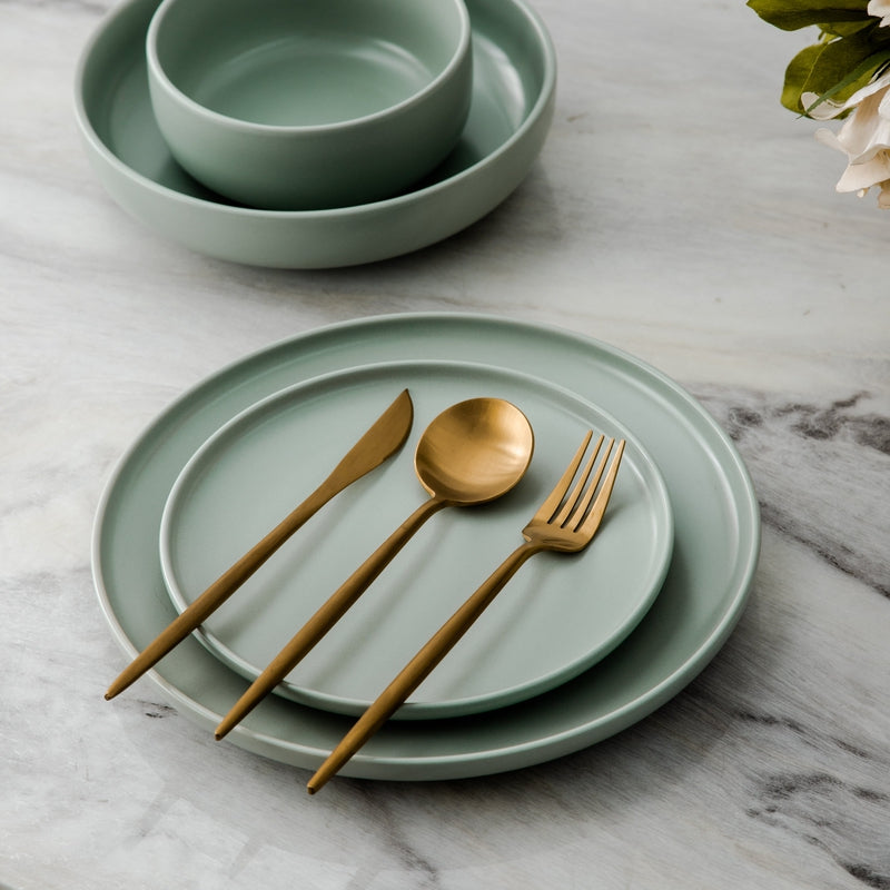Minimalistisches Besteckset - Hochwertiger Edelstahl Gold für Elegante Anlässe 2