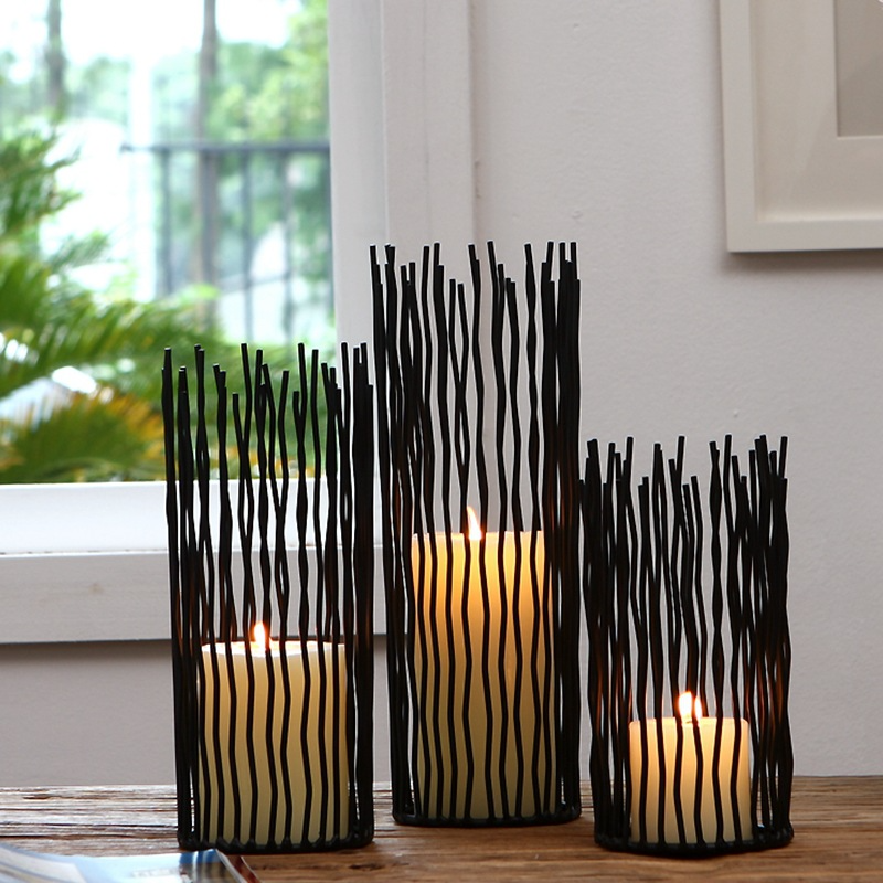 Moderne Abstrakte Kerzenständer Set - Schwarzes Eisen für Stilvolle Dekoration 5