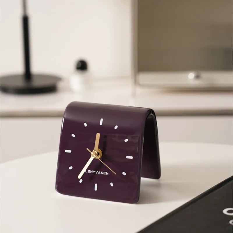 Moderne Keramik Schreibtischuhr - Mattbraun Elegantes Design für Ruhe und Stil 5