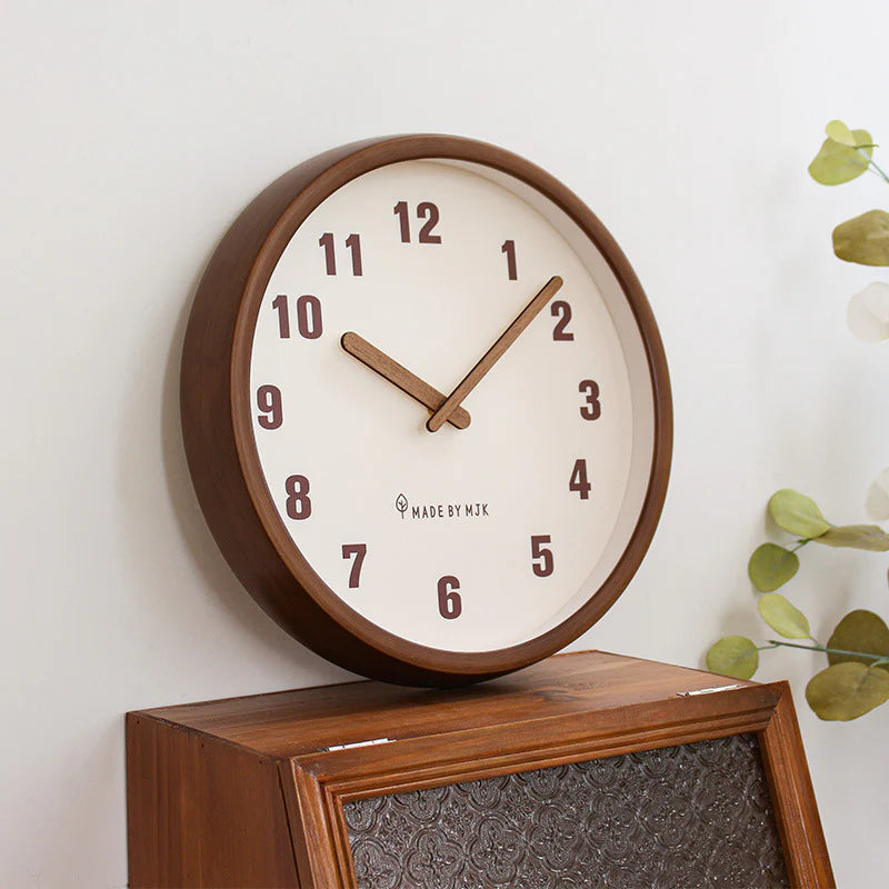 Nordische Wanduhr 30 cm – Leise Holz-Uhr in Naturfarbe für Wohnzimmer & Büro 2