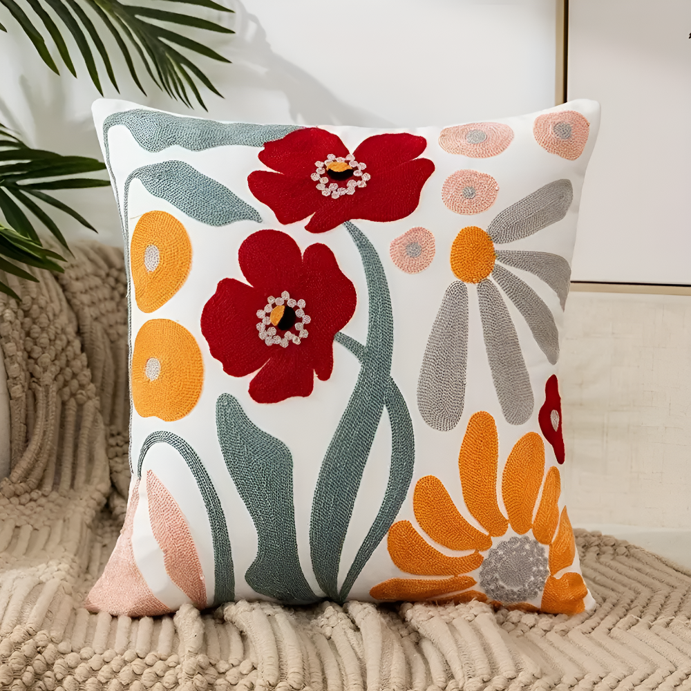 PillowFluff - Plüsch Floral bestickte Kissenabdeckung