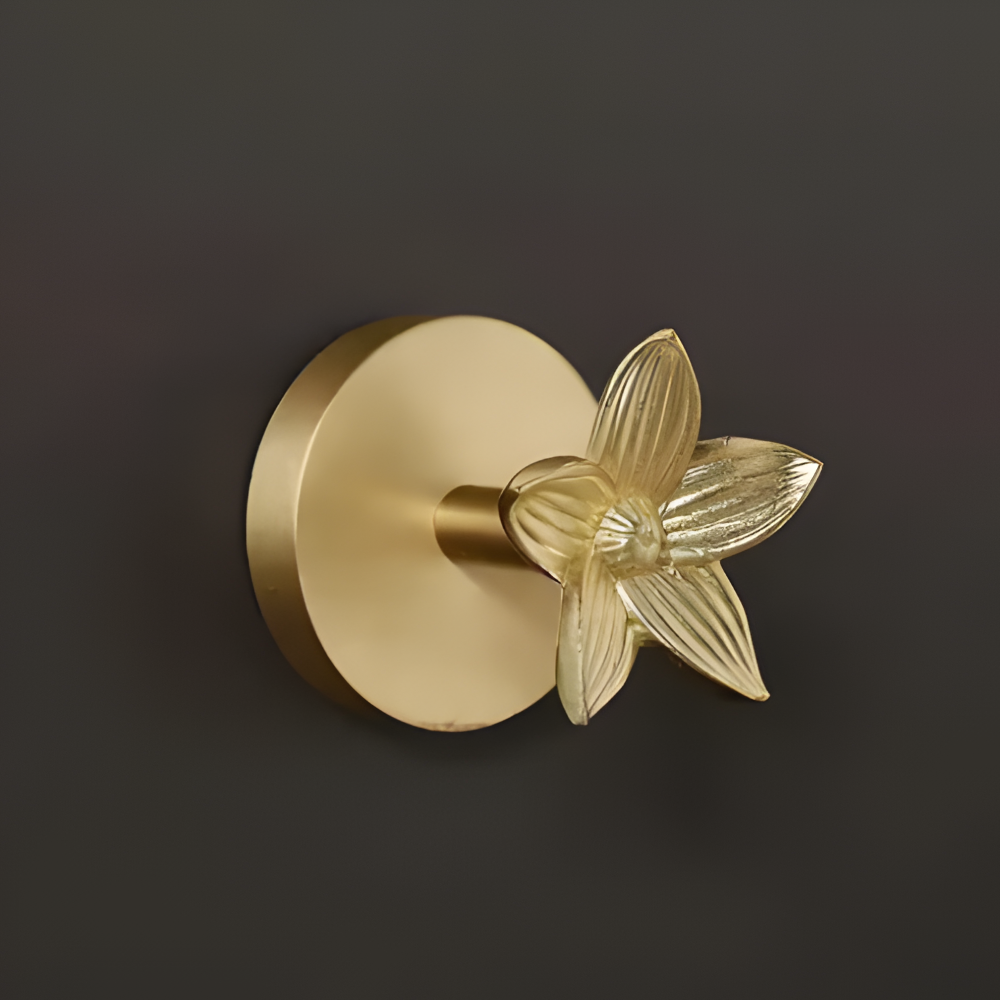 Rustikale Kleiderhaken mit Tiermotiven – dekorative Wandhaken aus Messing mit Golddetails
