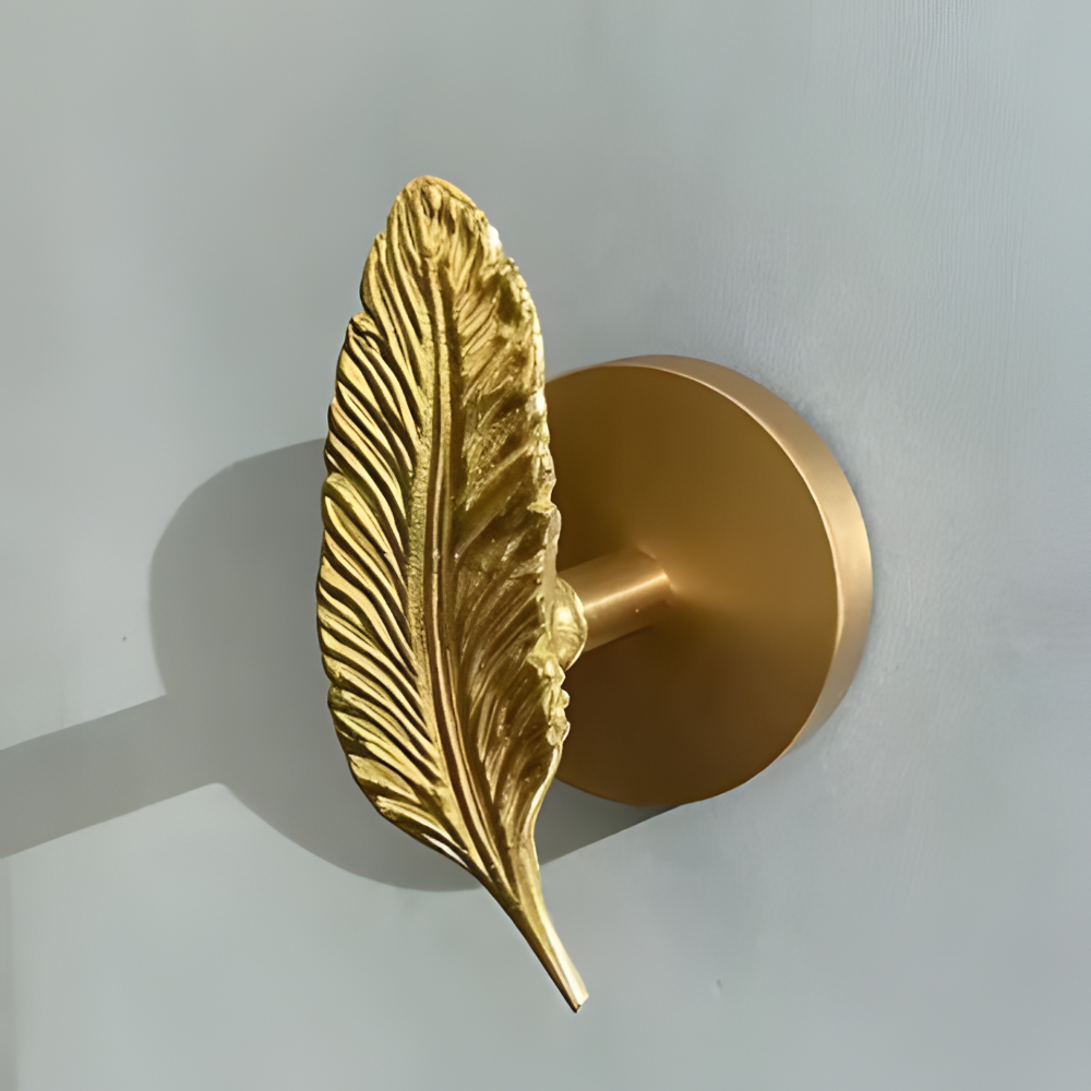 Rustikale Kleiderhaken mit Tiermotiven – dekorative Wandhaken aus Messing mit Golddetails