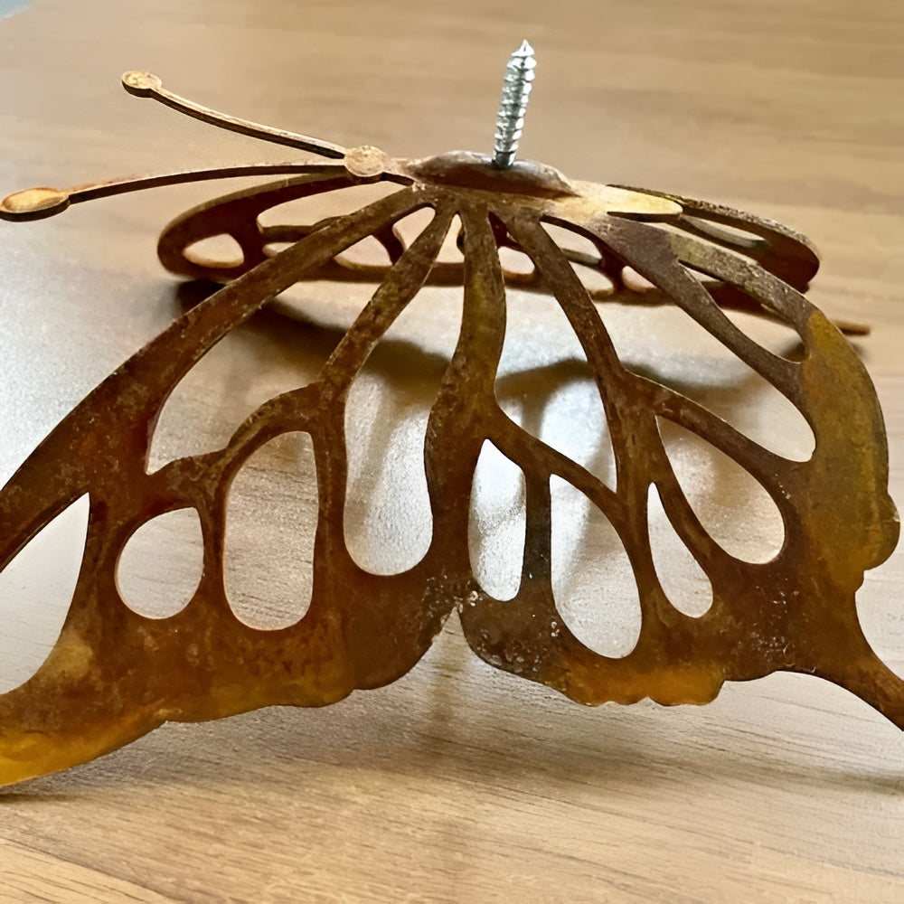 Schmetterling Wanddekoration aus Metall (12 Stk.) – Rost-Optik Gartenfigur für Zaun & Wand