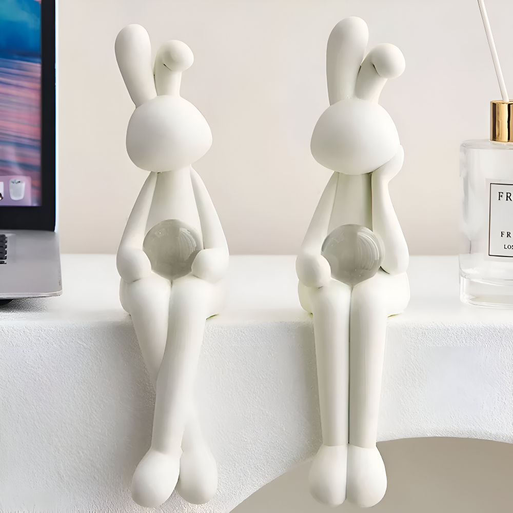 Glänzend Weißer Osterhase - Harz Hase Figur mit Kristallkugel für Osterdeko