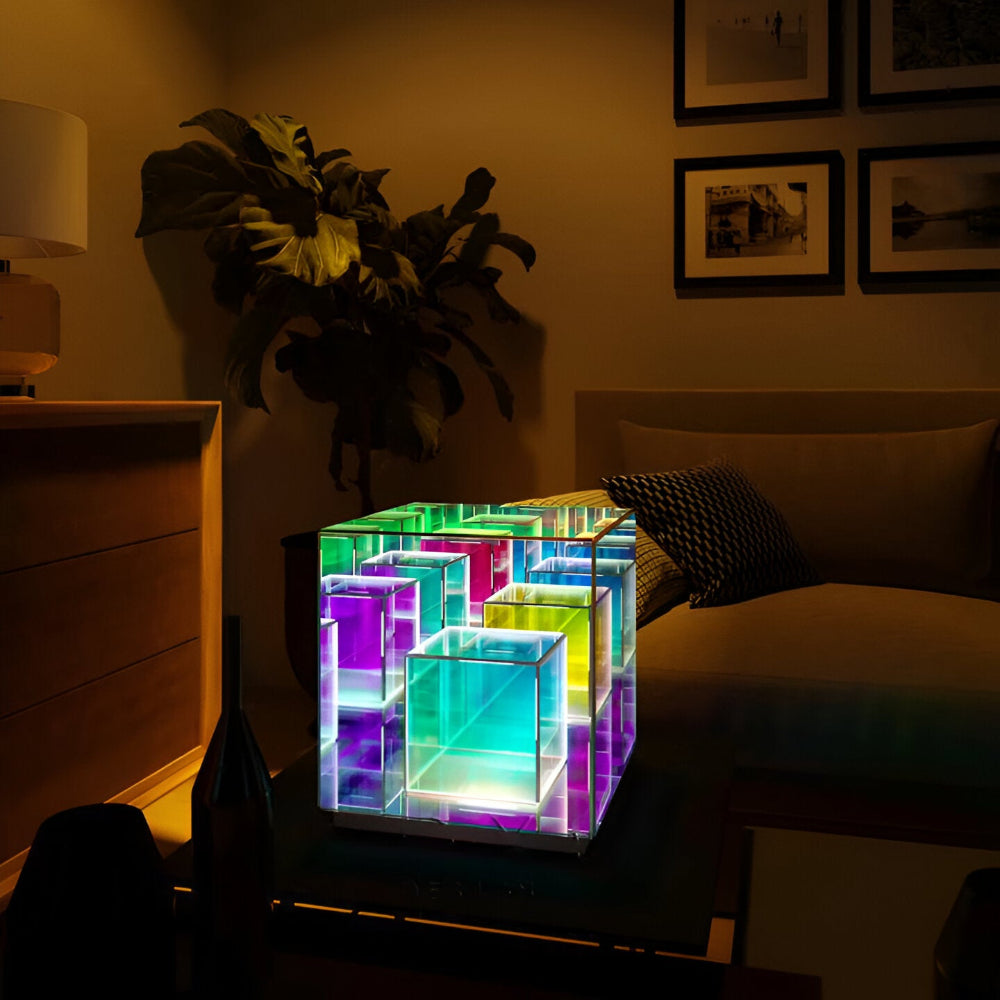 Spectra-Cube Tischlampe - Regenbogen Acryl LED Lampe mit Faszinierender 3D Illusion
