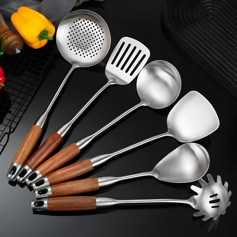 Küchenhelfer-Set Edelstahl Silber 6-teilig - Kochbesteck mit Holzgriff - Inkl. Pfannenwender, Suppenkelle & Nudelheber