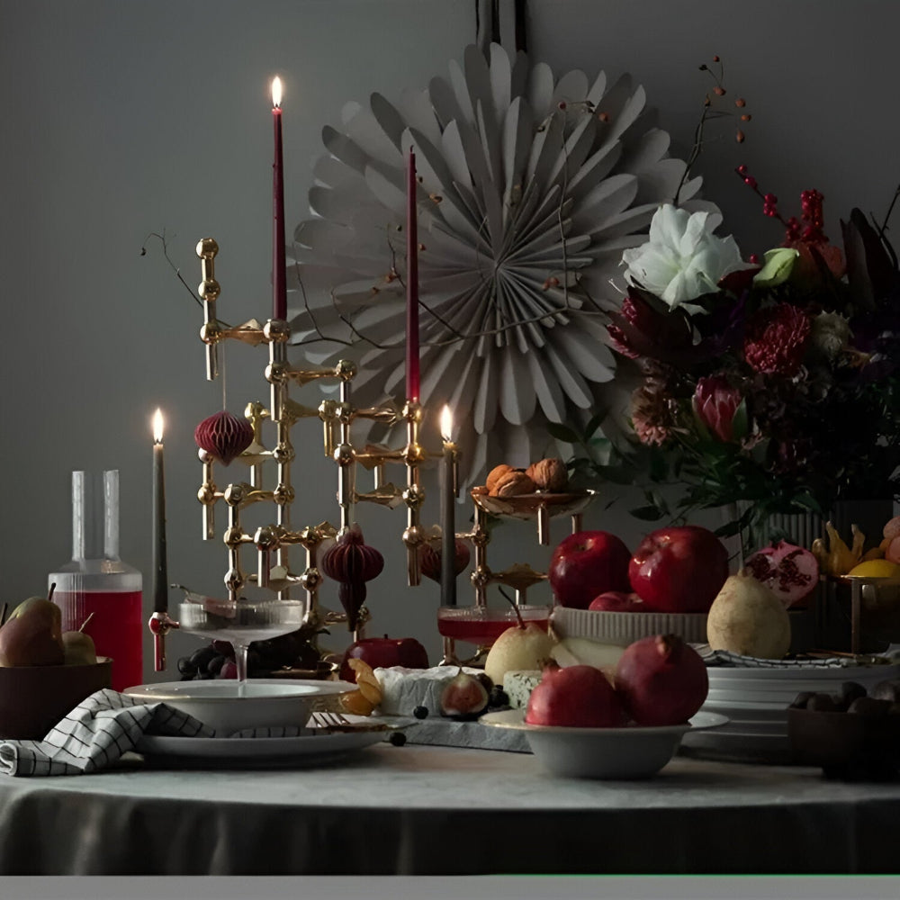 Stilvolle Silberne Kerzenhalter aus Metall - Skandinavischer Design Kerzenhalter für Zeitgenössische Innenräume