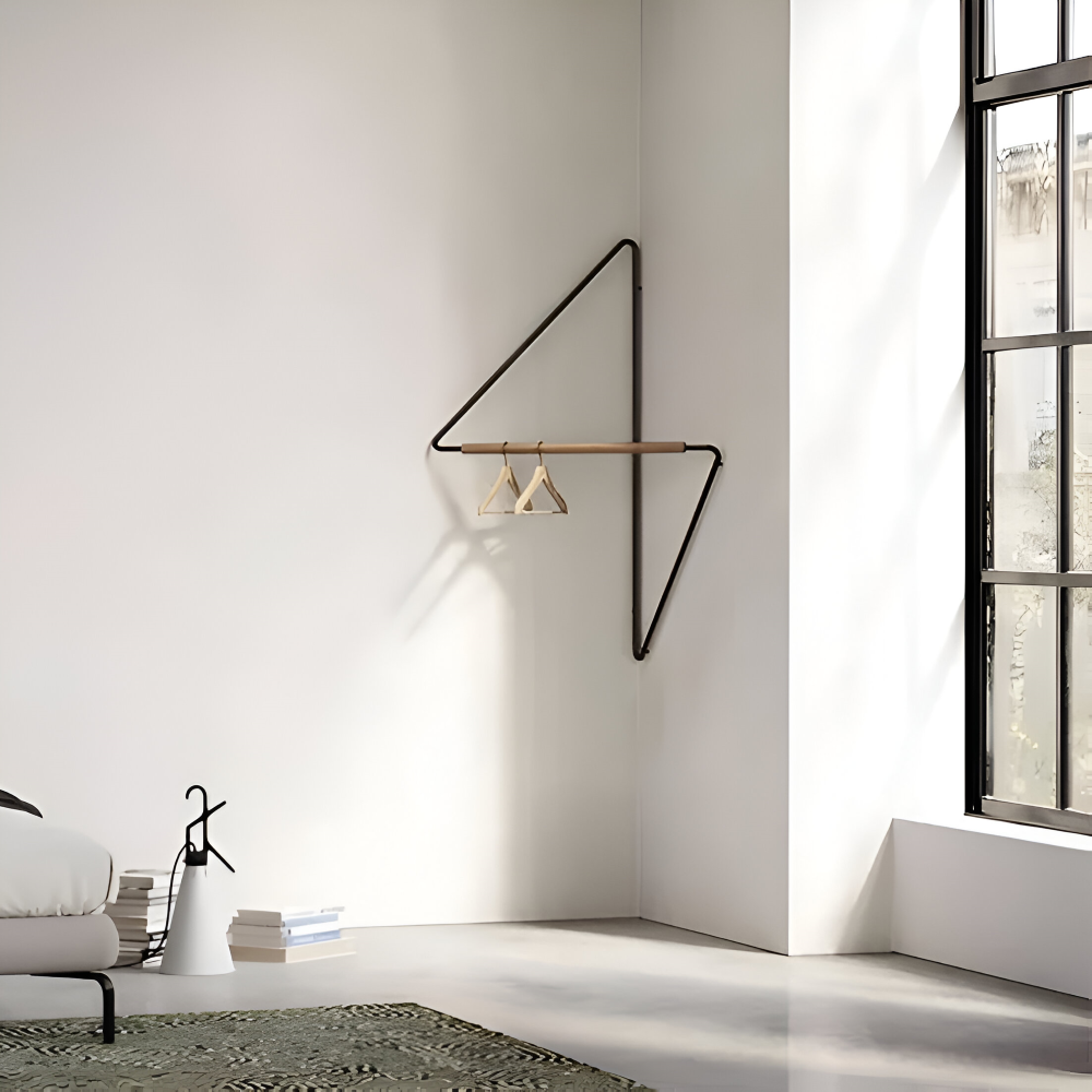 Triad Garderobenständer -  Geometrische Mehrzweck Garderobe aus Metall