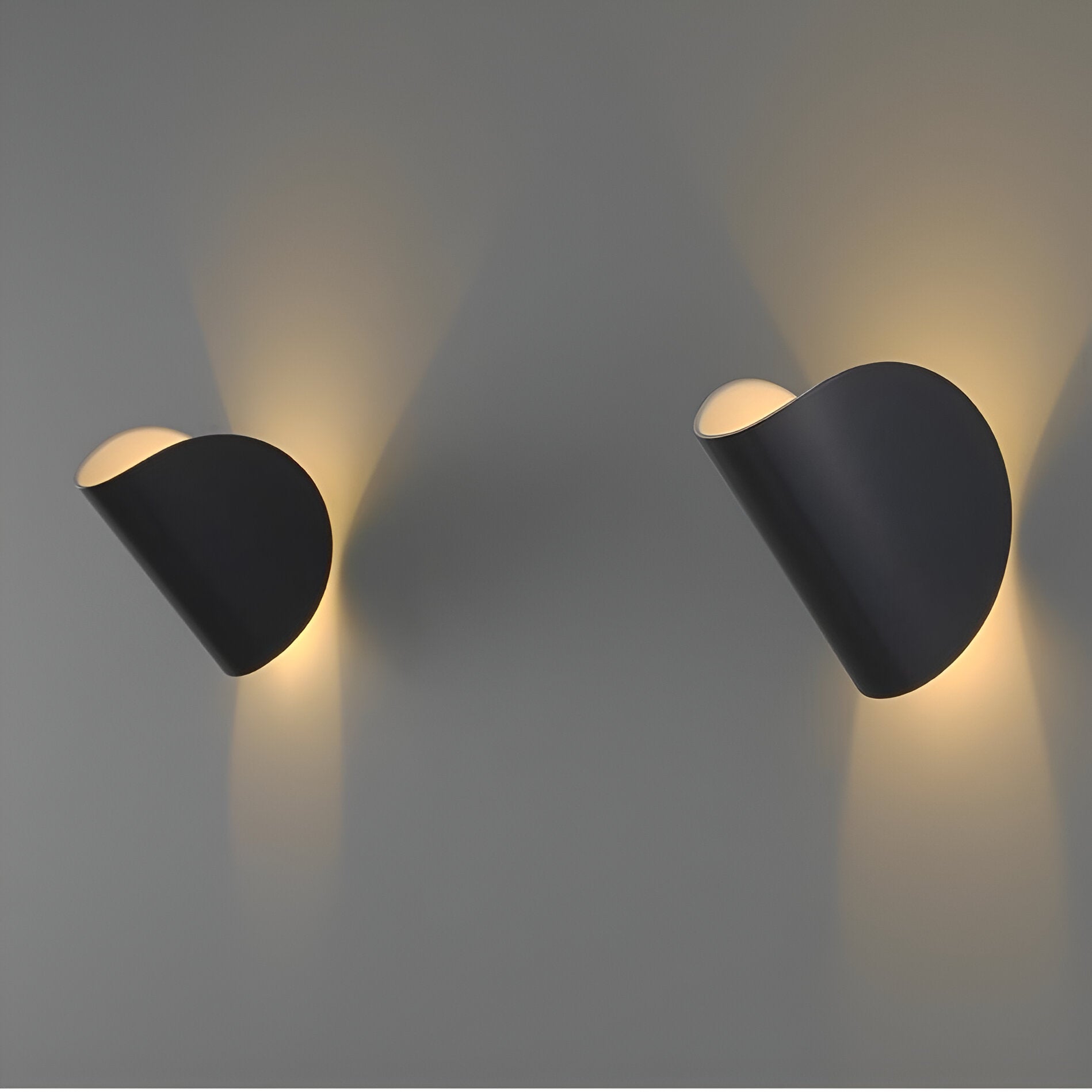 Twist Wandleuchte - Drehbare Wandleuchte aus Metall - Curve Wandlampe