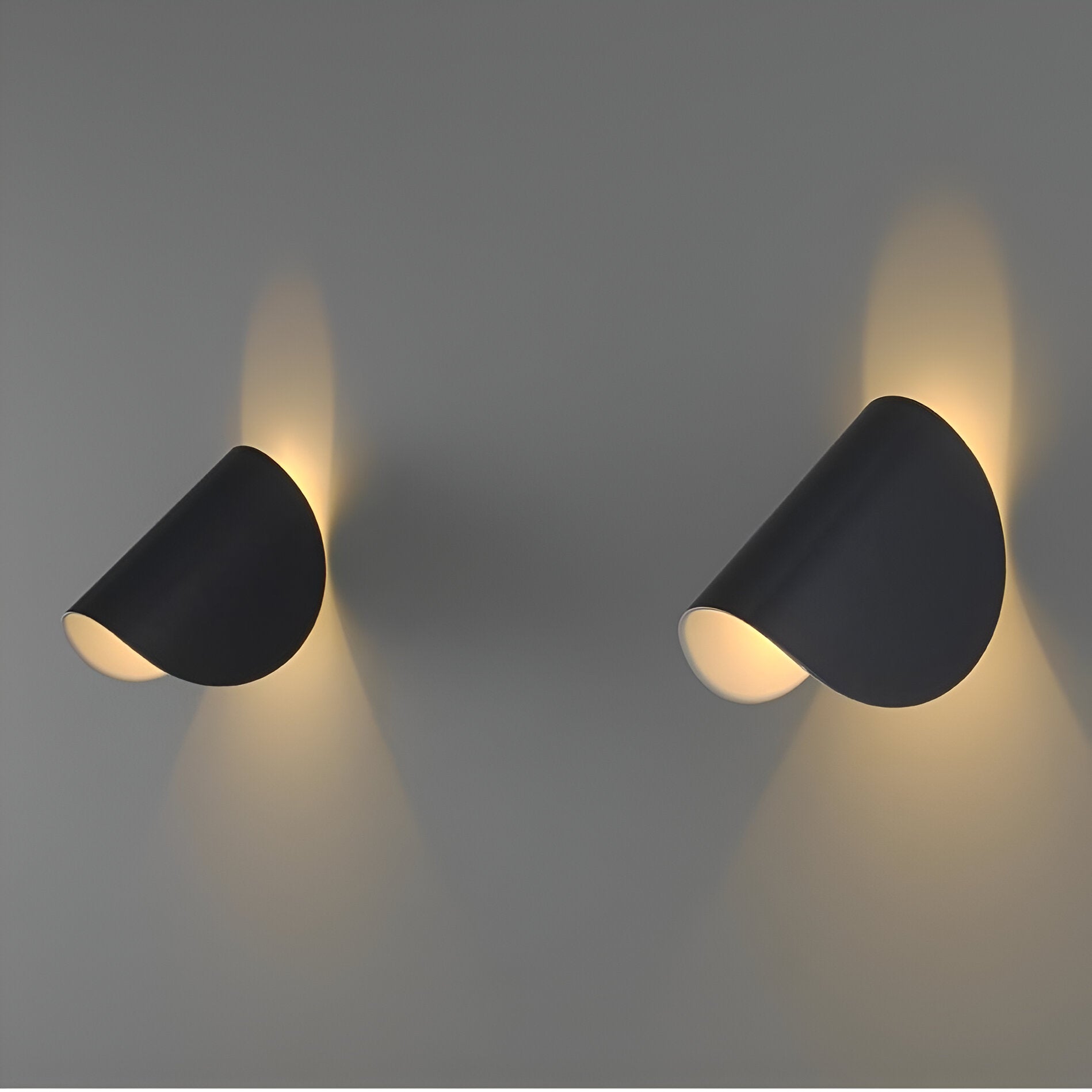 Twist Wandleuchte - Drehbare Wandleuchte aus Metall - Curve Wandlampe
