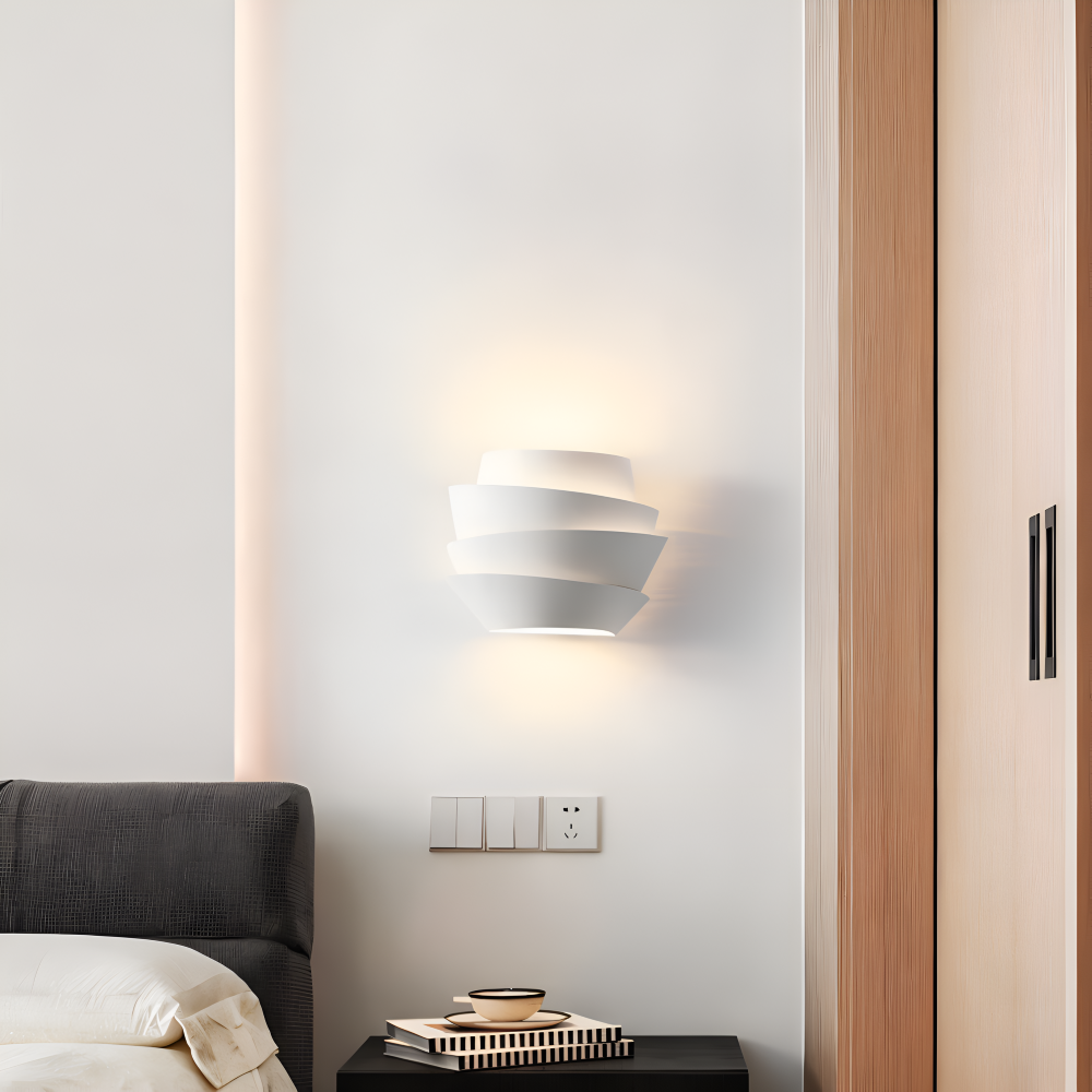 UniqGleam Wandleuchte - Geometrische Wandlampe aus Metall - Dekorative Wandleuchten LED Indoor