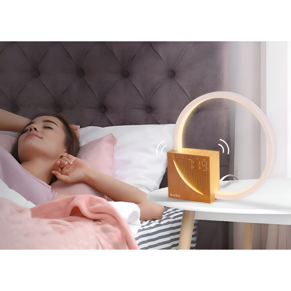 UnivSync - Multifunktionale Nachttischlampe mit USB-Anschluss, Snooze Funktion und Wake Up Licht