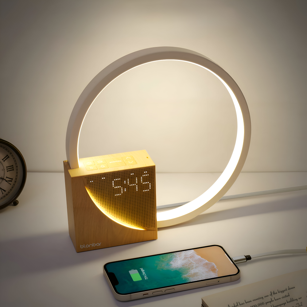 UnivSync - Multifunktionale Nachttischlampe mit USB-Anschluss, Snooze Funktion und Wake Up Licht