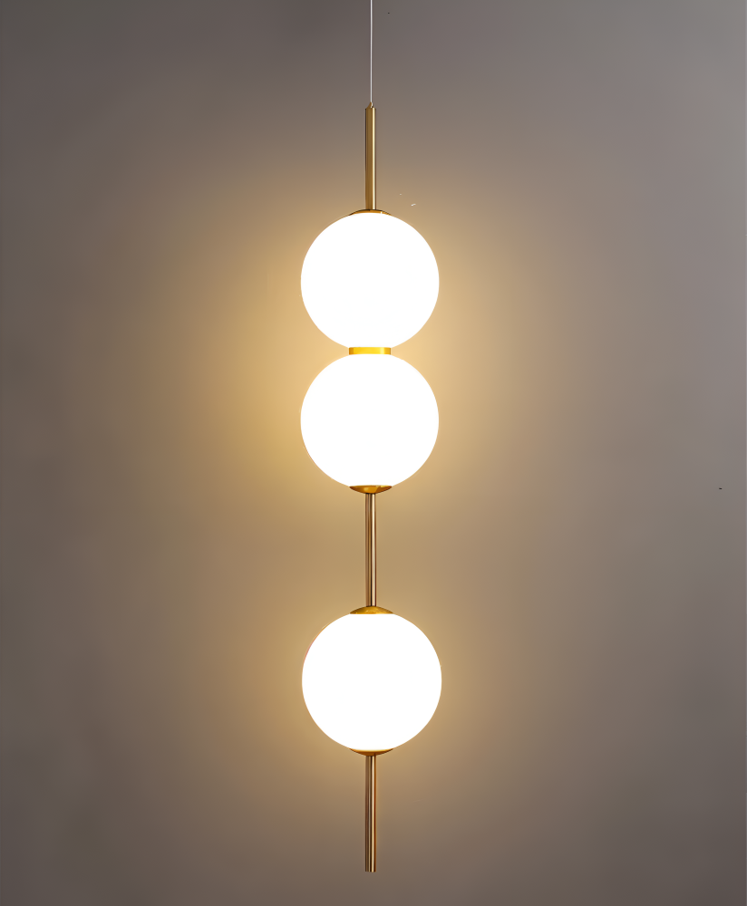 VertiGlobe Pendelleuchte - Vertical String mit Milchglaskugel Design Hängelampe