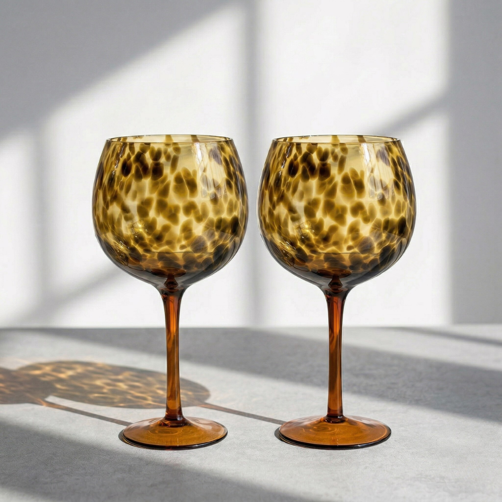 Vintage Leopardenmuster Weinglas - Amberfarbenes Borosilikatglas für Stilvolle Anlässe