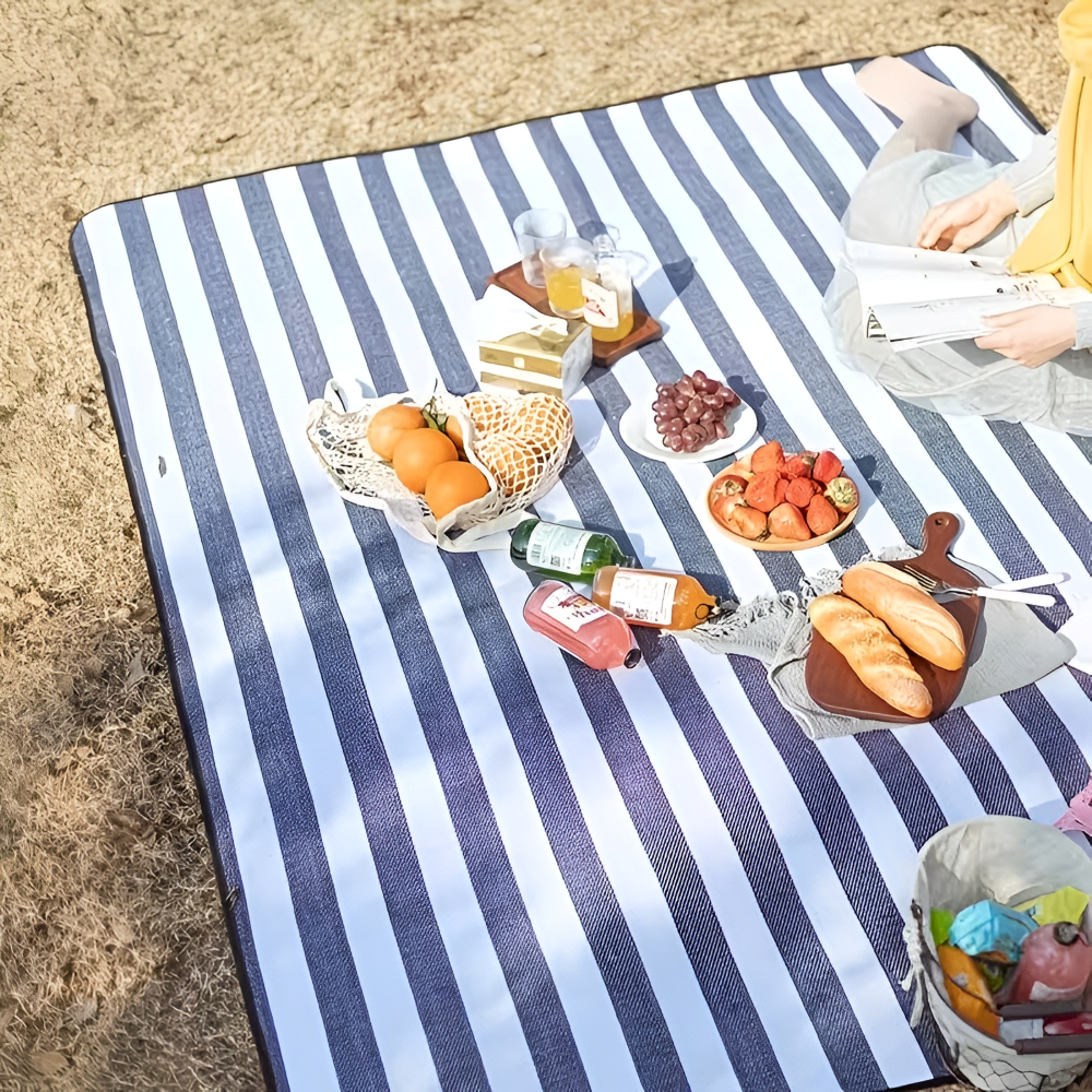 Wasserdichte Picknickdecke 200x200 cm – Faltbare Stranddecke mit Tragegriff, Kariert, Waschbar
