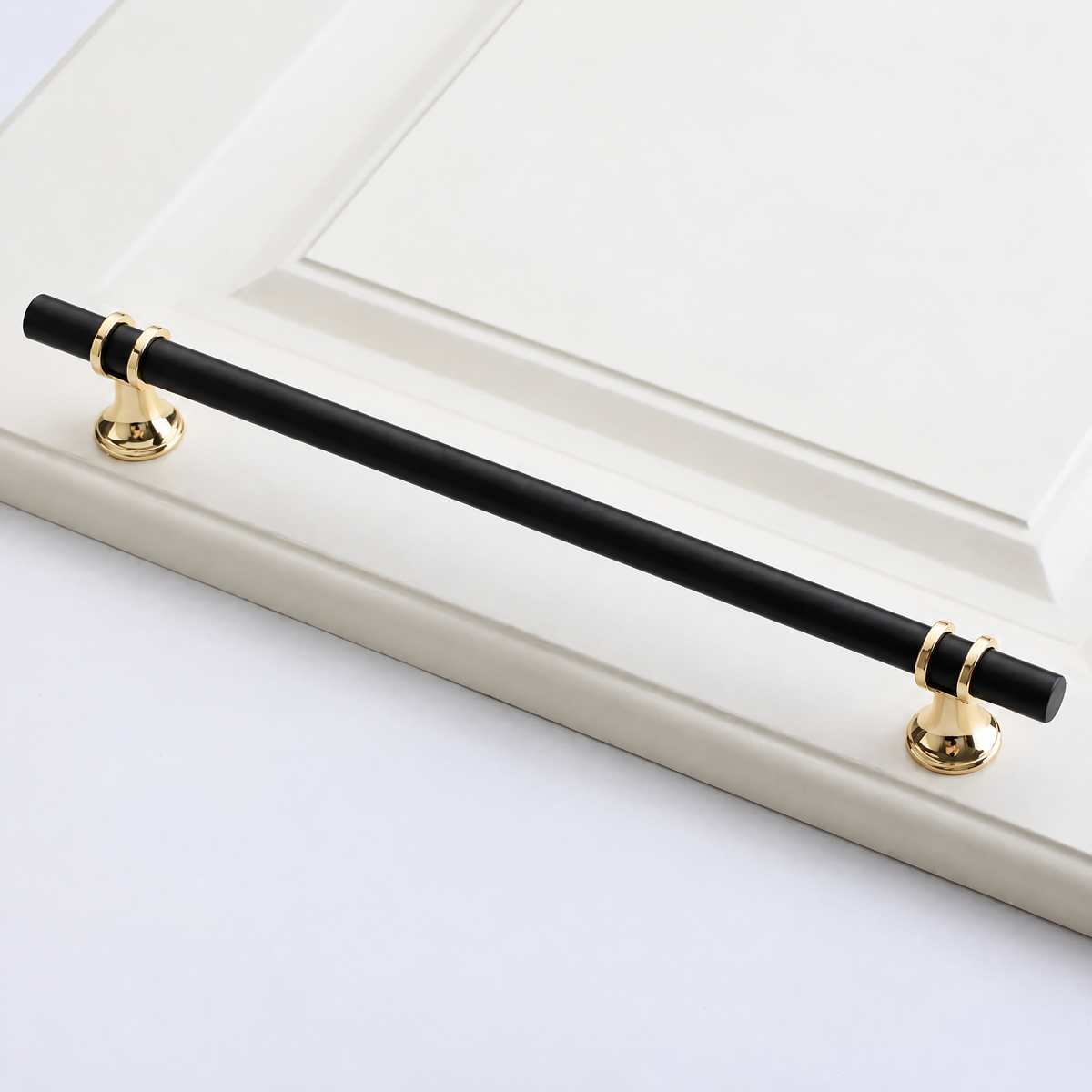 Möbelgriff Schwarz-Gold mit Lochabstand 224 mm