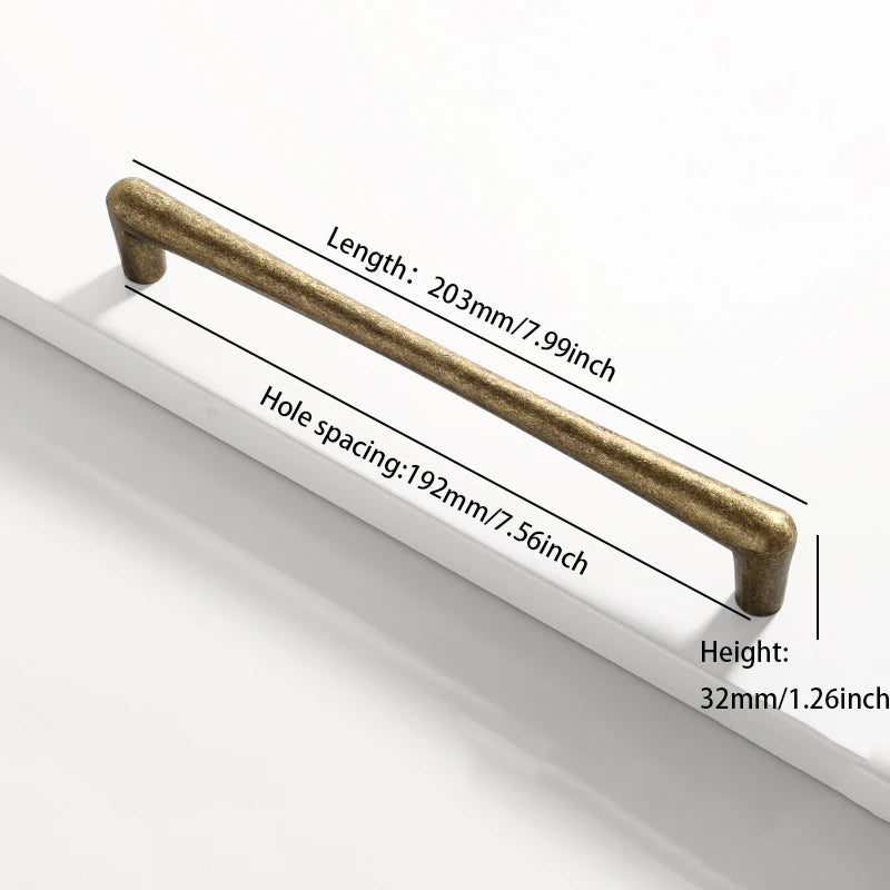 Maßbild einer anderen Griffvariante in Antikbronze, Lochabstand 192 mm, Höhe 32 mm