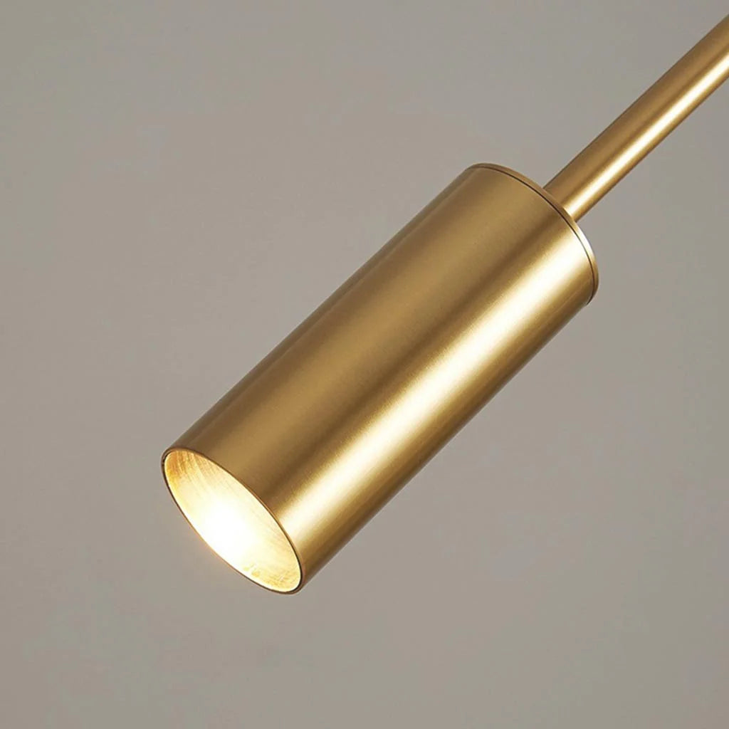 Nahaufnahme des zylindrischen Spot-Kopfes in Gold