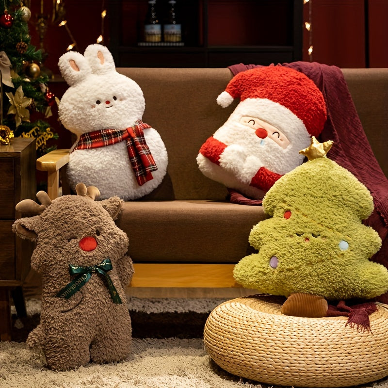 Alle vier Weihnachtskissen Elch, Schneehase, Weihnachtsmann und Weihnachtsbaum im festlichen Wohnzimmer